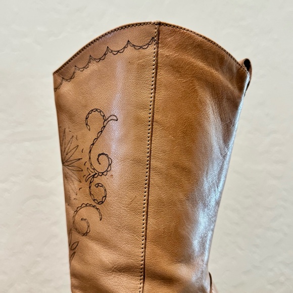Vintage Colin Stuart Floral Embossed Leather Western Boots - Picture 4 of 15